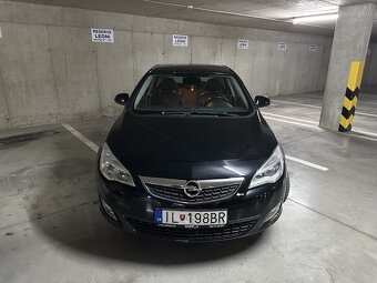 Opel Astra J Hatchback 74kw Manuál Potrebná Oprava Katalyzát - 2