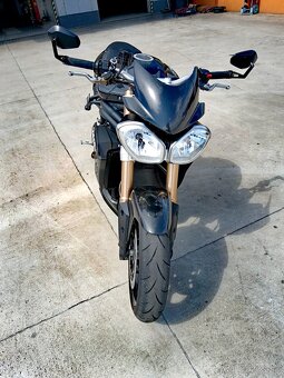 Triumph speed triple 1050 - 2