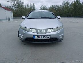 Predám Honda Civic 8g 1.8VTEC, 103kW - 2