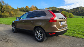 Volvo XC60 D5 (158kW) AWD Summum 4X4 - ODPOČET DPH - 2