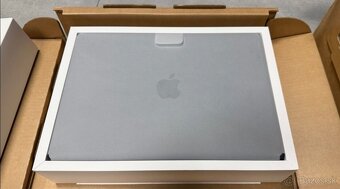 MacBook Pro , M3 chip  , 14,2” palcový, 1TB ,18GB RAM - 2