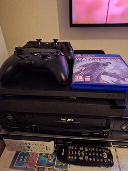 Ps4 slim. - 2