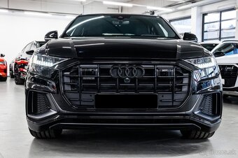 Audi Q8 - 2