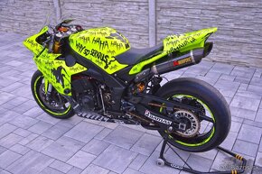 YAMAHA R1 big bang OKRUHOVKA - 2