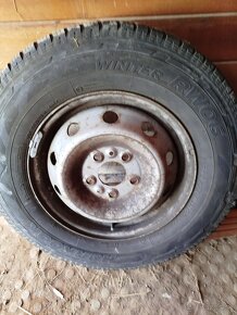 215/70r15C zimné - 2