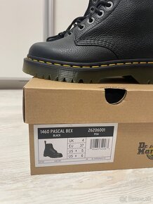 Dr. Martens - 2