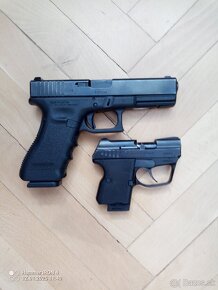 Glock 17 (Luger 9mm) + Kevin (Browning 9mm) - 2