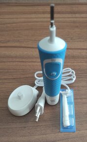 Zubná kefka Braun Oral-B - 2