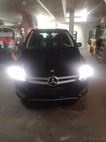 Predám Mercedes B200 obsah 2 liter desel ročník 2017 - 2