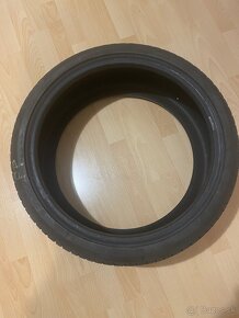 Predám zimnú sadu 235/35 R19 Continental - 2