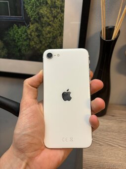 Iphone SE 2020 biely - 2