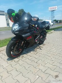 Suzuki gsxr 750 - 2