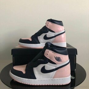 Nike Air Jordan 1 High Bubble Gum - 2