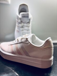 Dámske tenisky ADIDAS veľ. 40 - 2