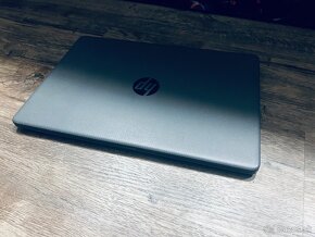 Predám notebook HP 15s - 2