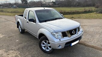 Nissan Navara 2.5 dCI MT6 4x4 - 2