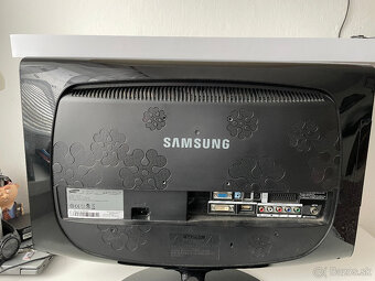 SAMSUNG TV - 2