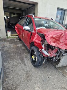 Peugeot 2008 havarované - 2