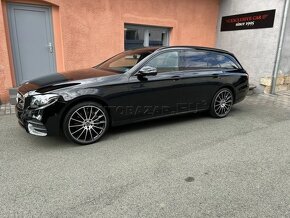 Mercedes-Benz Triedy E E 220d 4-Matic AMG CZ Servis+ - 2