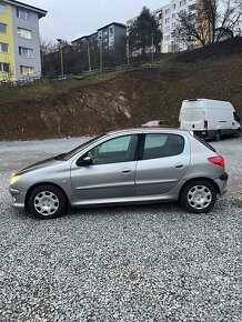 Peugeot 206 1.1 44kw Hatchback Benzín Manuál PLNE POJAZDNÉ - 2