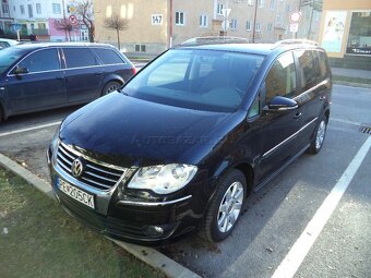 Volkswagen Touran 1.9 TDI Highline DSG automat 2009 - 2