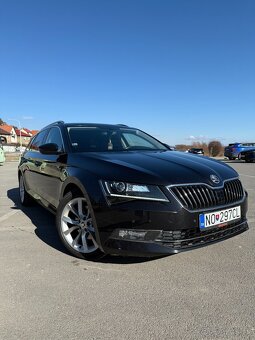 Škoda Superb Combi III - 2