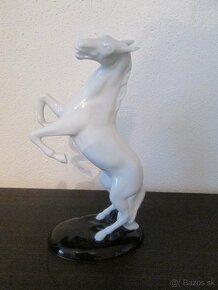 ROYAL DUX - soška Biely kôň - 2