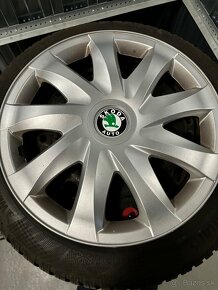 Zimné gumy 185/60 R15 + plechače škoda fabia - 2