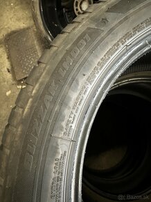 Bridgestone Blizzak 245/50 R19 RFT - 2