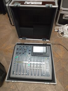 Behringer X32 Compact - 2