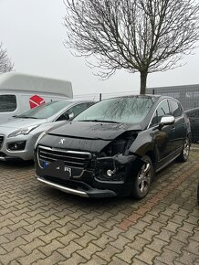 Predam havarovany peugeot 3008 1,6 hdi - 2