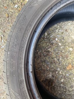 225/45r17 Nokian - 2