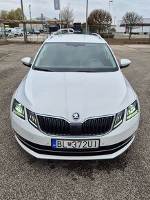 Škoda Octavia 2.0tdi DSG Style - 2