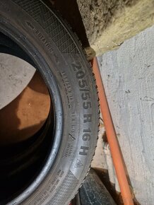 Predam 2ks zimne pneu continental winterconti205/55 r16 - 2