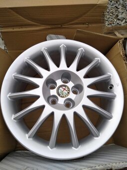 16" ALFA ROMEO,FIAT 100 % stav originál + pneu. - 2