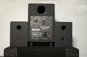 studiove monitory M Audio AV32.1 - 2