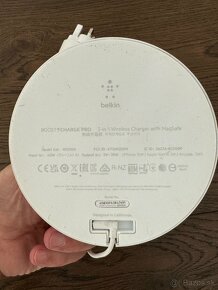 Belkin BoostCharge PRO bezdrôtová nabíjačka 3 v 1 s MagSafe - 2