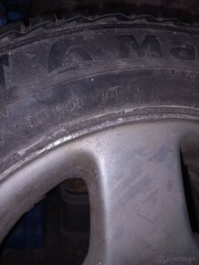 Zimne pneu 205/60 r15 - 2