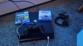 Sony Playstation 4 Pro 1TB + hry - 2