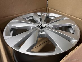 5x112 R18 7,5J ET50 nepoužité originál VW - 2