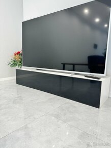 Minimalisticka skrinka pod tv - 2