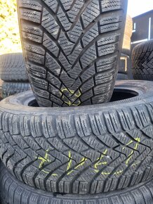 205/55R16 - 2