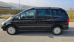 Volkswagen Sharan 2.0 TDI Comfortline - 2