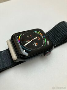 Apple watch SE 2023 40mm midnight black cellular version - 2