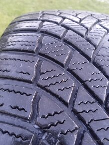 215/65 r17 zimné pneu.DOT.3922 - 2