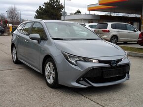 Toyota Corolla Combi 1.8 Hybrid e-CVT automat,kamera,navi,te - 2