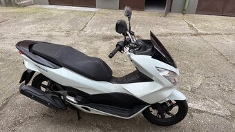 Predam Hondu PCX 125 - 2