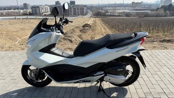 Predam Hondu PCX 125 - 2