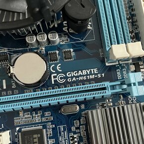 Matičná doska Gigabyte GA-H61M-S1 / Intel Core i3 - 3250 - 2