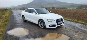 Audi a5 sline qwatro dsg 2.0tdi 140kw - 2